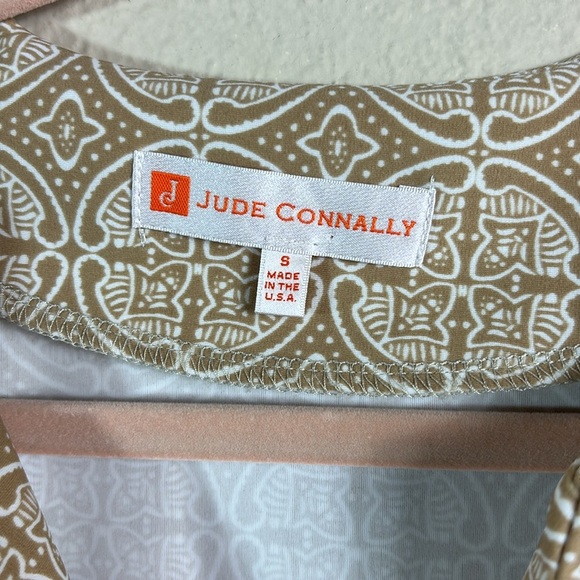 Jude Connally Ali Sleeveless Top Blouse in Beige and White size Small - Picture 3 of 7